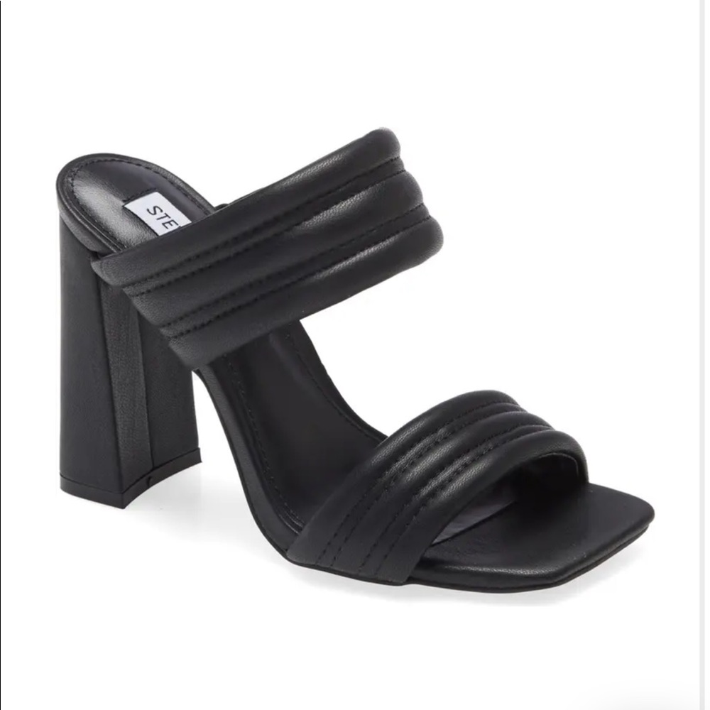 Steve Madden “Tahani” Heel